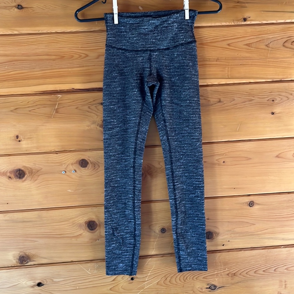 Lululemon size 2